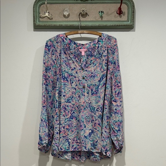 Lilly Pulitzer Tops - Lilly Pulitzer Slim Relaxed Bohemian Paisley Blouse Blue and Pink women’s XL